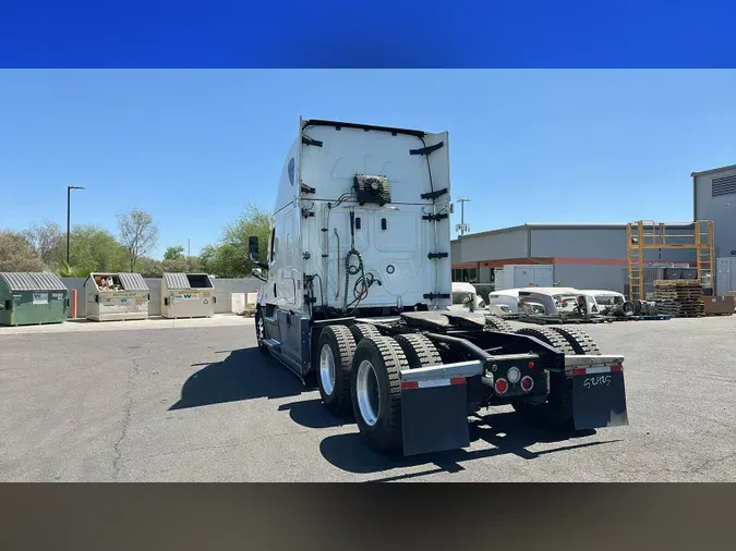 2022 Freightliner Cascadia 126