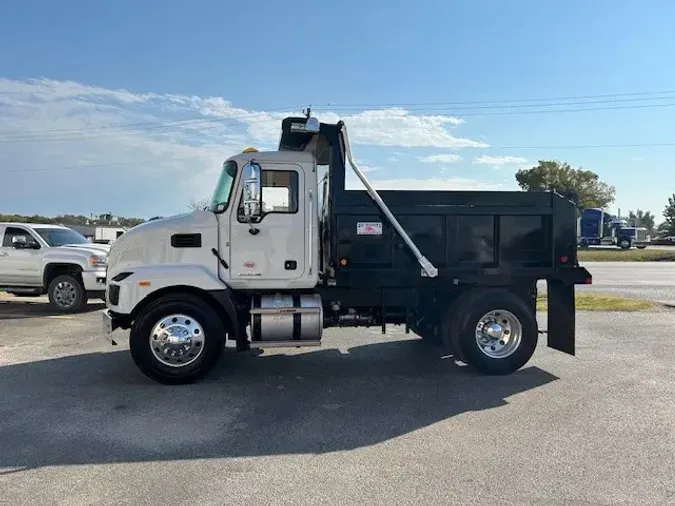 2025 MACK MD64