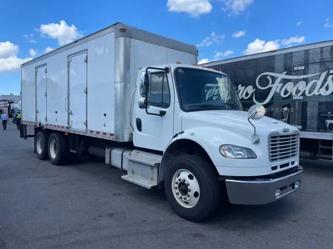 2016 FREIGHTLINER/MERCEDES M2 106