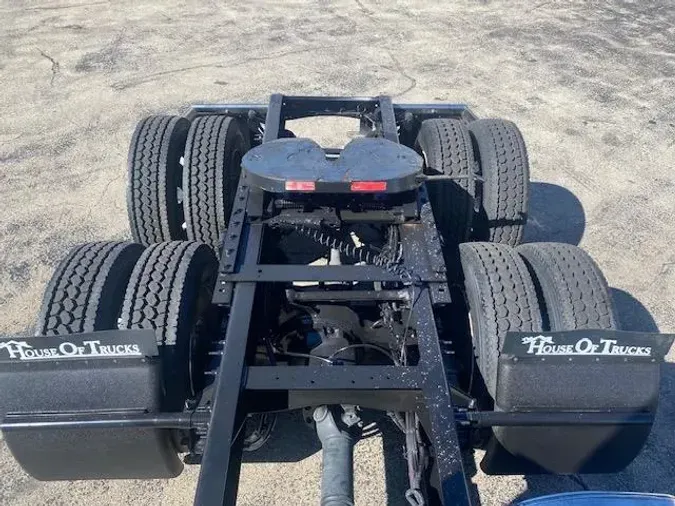 2023 Volvo VNR64T3007ba496b09d48c016fdc83f39844ceb14