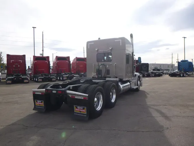 2020 Peterbilt 579