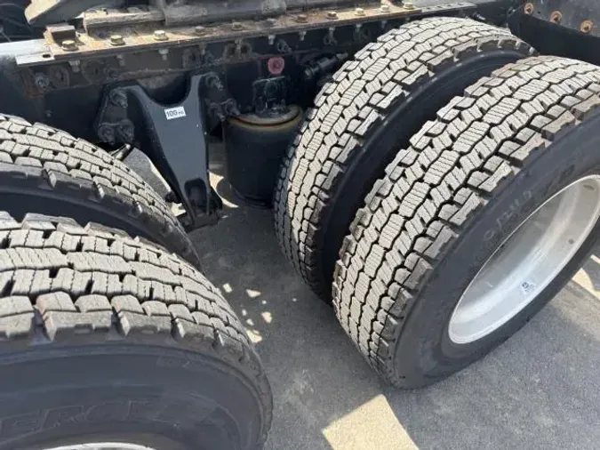 2022 International LT6257ba99410e817c196821a7e5a691e0272