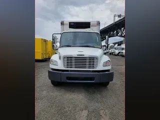 2015 Freightliner M2 106