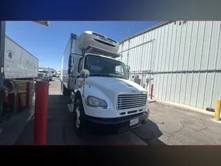 2016 FREIGHTLINER/MERCEDES M2 106