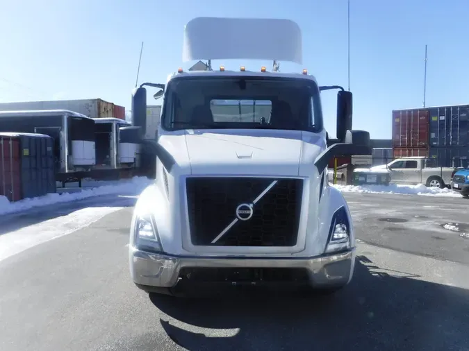 2019 VOLVO VNL