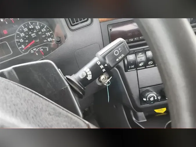 2019 INTERNATIONAL RH613