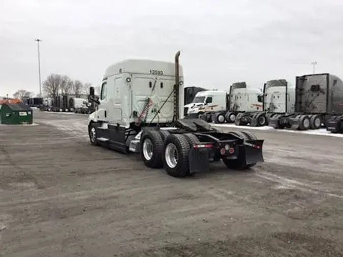 2020 Freightliner Cascadia