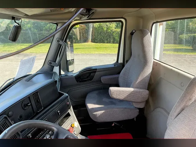 2021 INT LT625 6x4