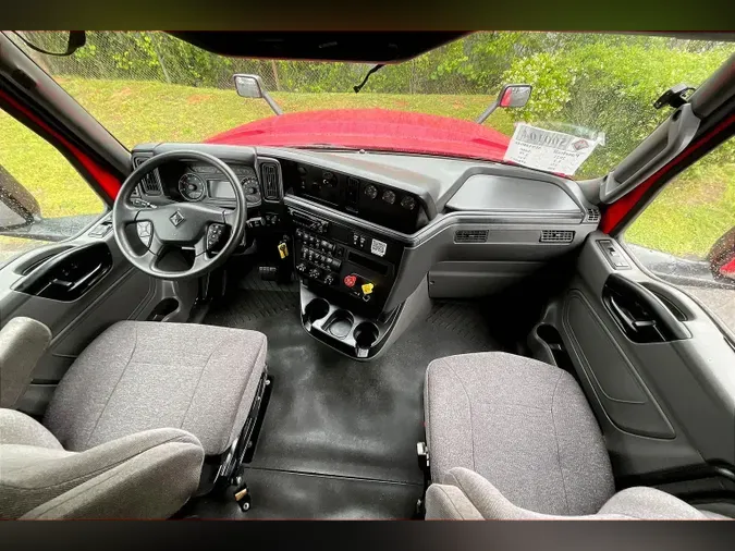 2021 INT LT625 6x4