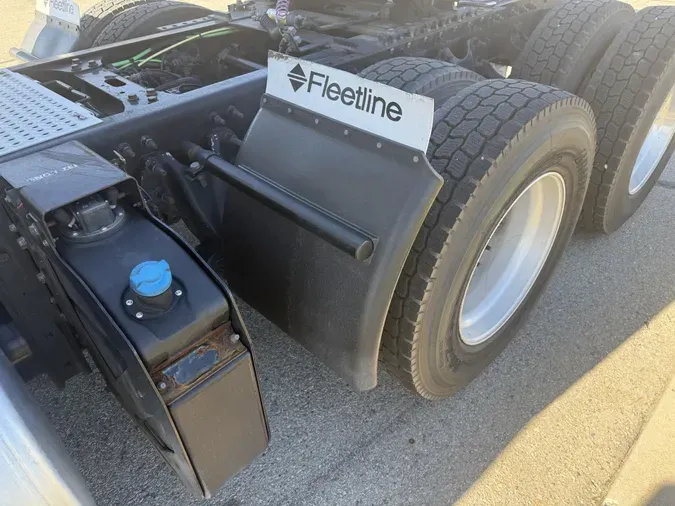 2021 International LT625