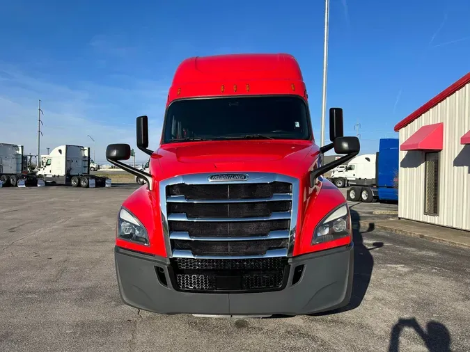 2021 FREIGHTLINER CASCADIA 126