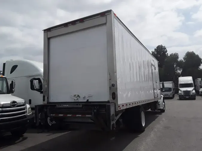 2018 FREIGHTLINER/MERCEDES M2 106