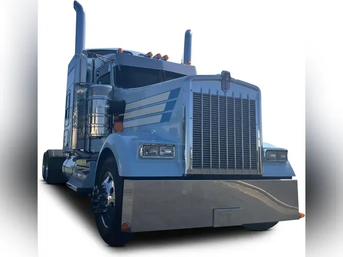 2024 Kenworth W900L7bbd5b2bdcfd13adef417937b3dd2993