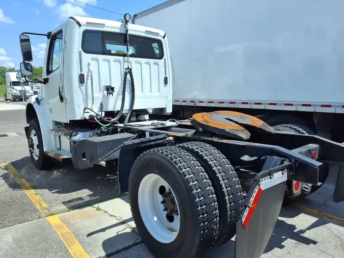 2018 FREIGHTLINER/MERCEDES M2 106