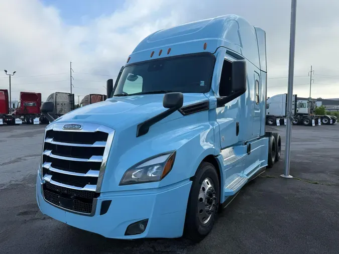 2023 FREIGHTLINER CASCADIA 126