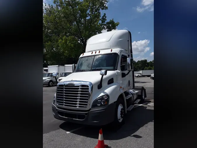 2018 FREIGHTLINER/MERCEDES CASCADIA 1137bc2bd563ae659430cfebe1e7034dd6d