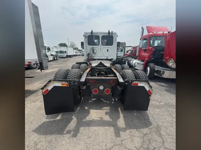 2018 FREIGHTLINER CASCADIA 113