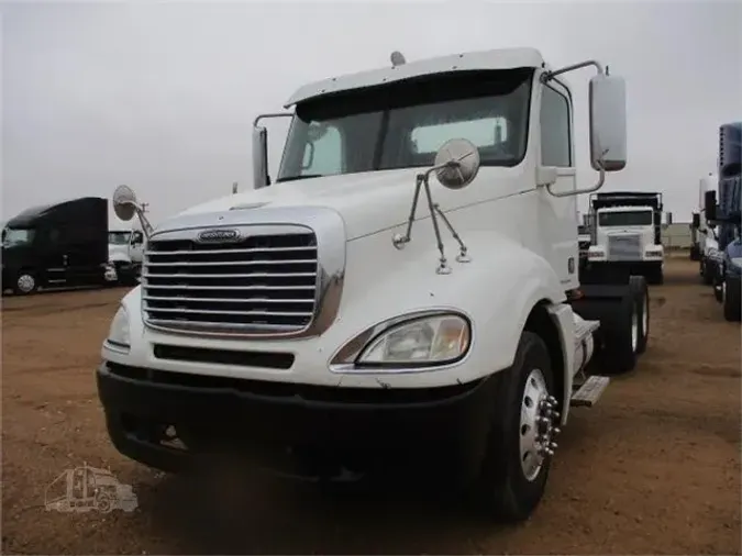 2017 FREIGHTLINER COLUMBIA 1127bcfb424d3444d48f47c3bbb0f4bbcf7