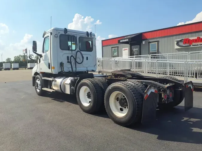2020 FREIGHTLINER/MERCEDES NEW CASCADIA 1167bd2053a8a13f9031872752f09aaced2