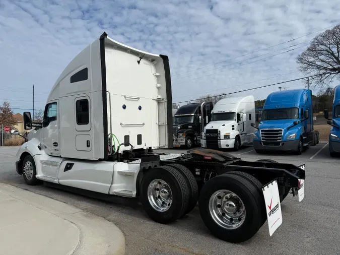 2022 Kenworth T680