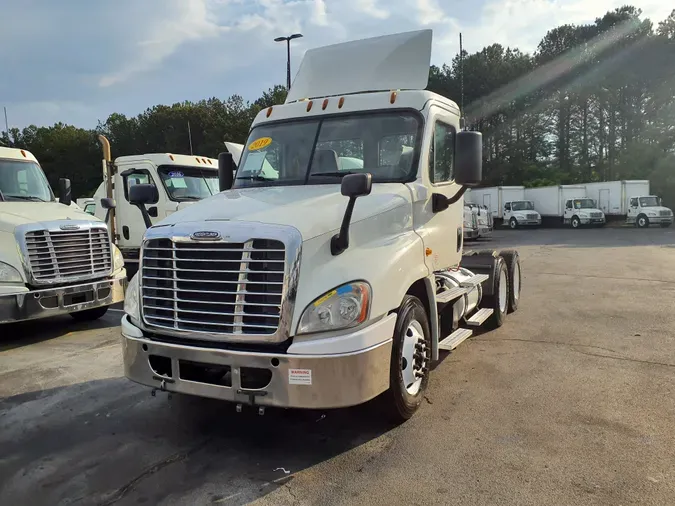 2019 FREIGHTLINER/MERCEDES CASCADIA 125