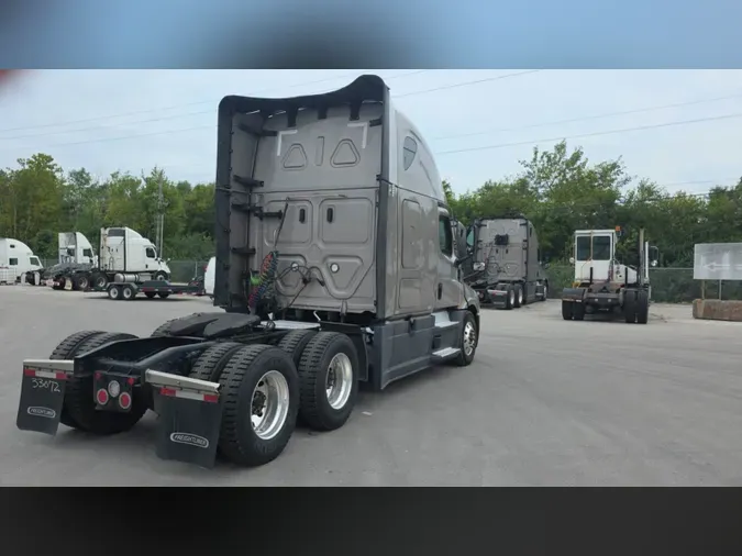 2025 Freightliner Cascadia 126