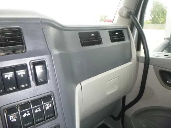 2021 Peterbilt 567