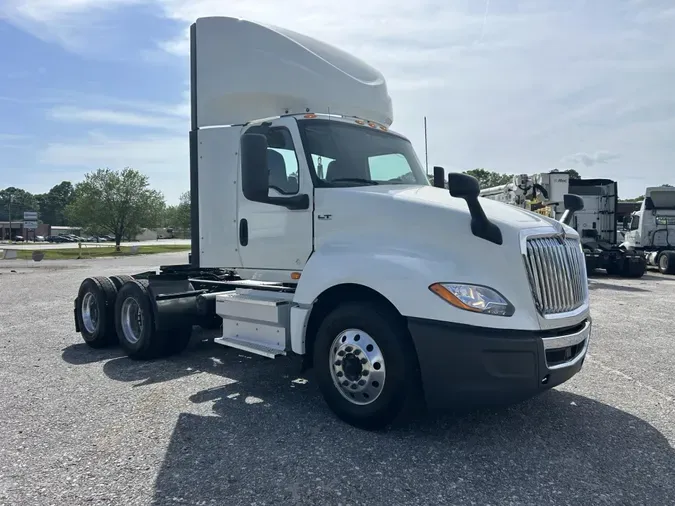 2020 International LT625