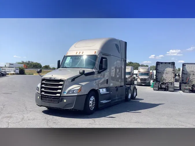 2022 Freightliner Cascadia 126