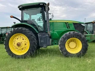 2013 John Deere 7200R