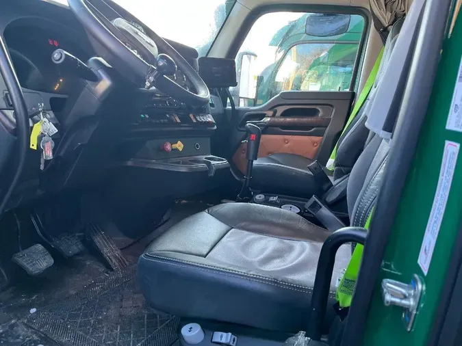 2025 KENWORTH T6807bd5b97fd708c94087a689d68807ee0a