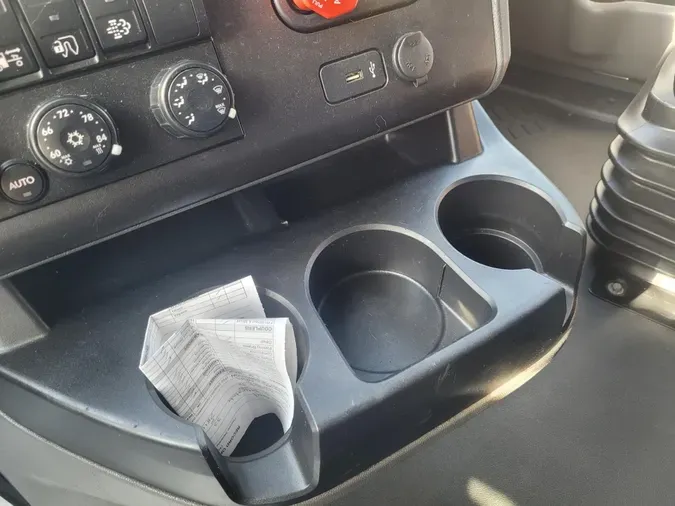 2022 International LT625