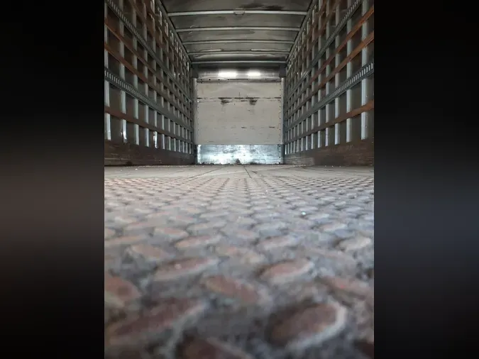 2021 FREIGHTLINER M2 106