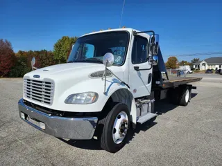 2017 FREIGHTLINER/MERCEDES M2 106