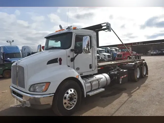 2018 KENWORTH T370