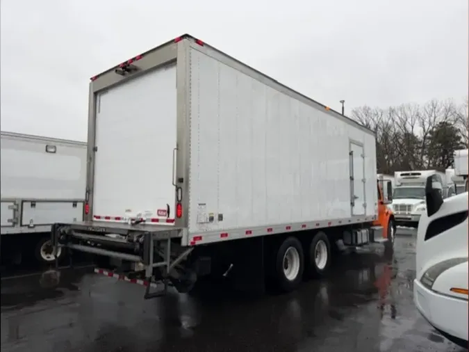 2020 FREIGHTLINER/MERCEDES M2 106