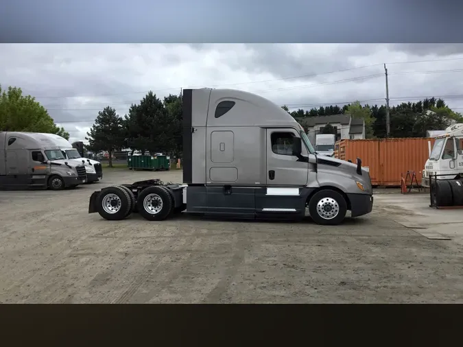 2020 Freightliner Cascadia
