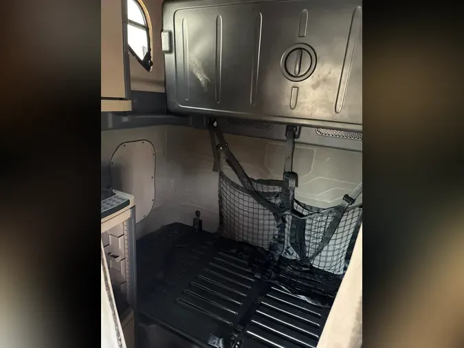 2020 FREIGHTLINER/MERCEDES CASCADIA 125