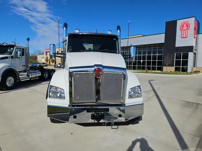 2026 Kenworth T880