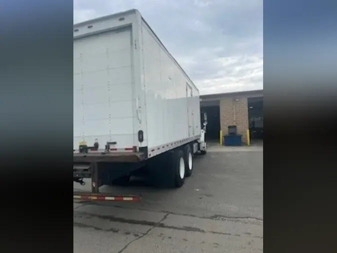 2020 FREIGHTLINER/MERCEDES M2 106