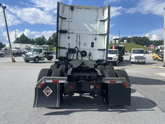 2021 International LT625