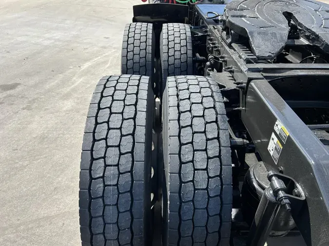 2021 Peterbilt 567