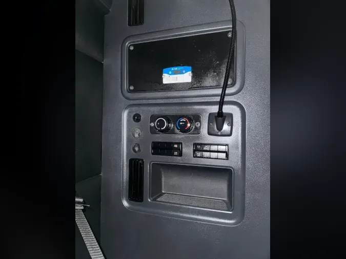 2023 FREIGHTLINER Cascadia 126