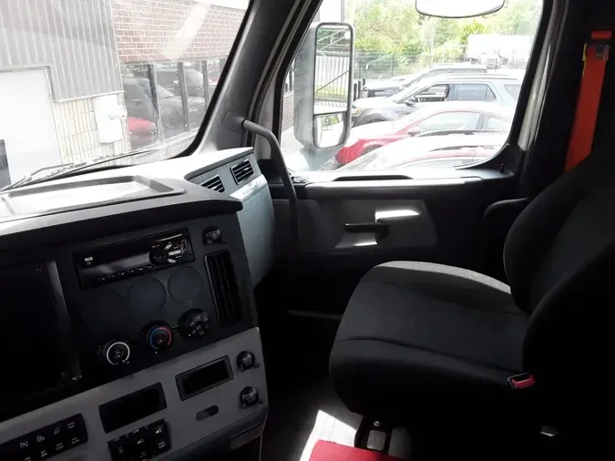 2020 FREIGHTLINER NEW CASCADIA 116