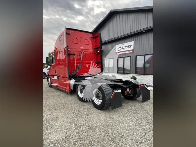 2018 FREIGHTLINER CASCADIA 126