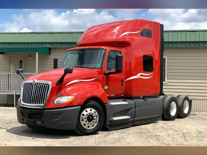 2023 INT LT625 6X4
