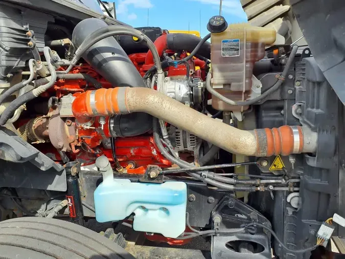 2020 NAVISTAR INTERNATIONAL LT625 SLPR CAB
