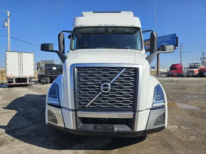 2023 VOLVO VNL64T860