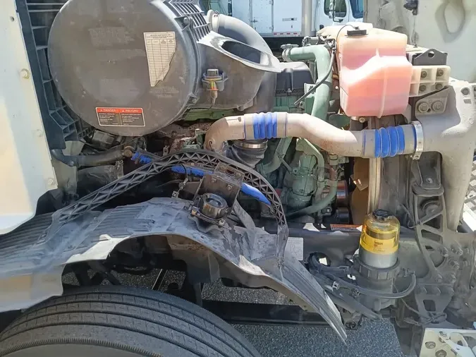 2018 VOLVO VNL64TRACTOR