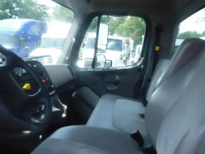 2020 FREIGHTLINER M2 106